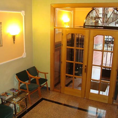 Hostal Universal Benavente Εξωτερικό φωτογραφία