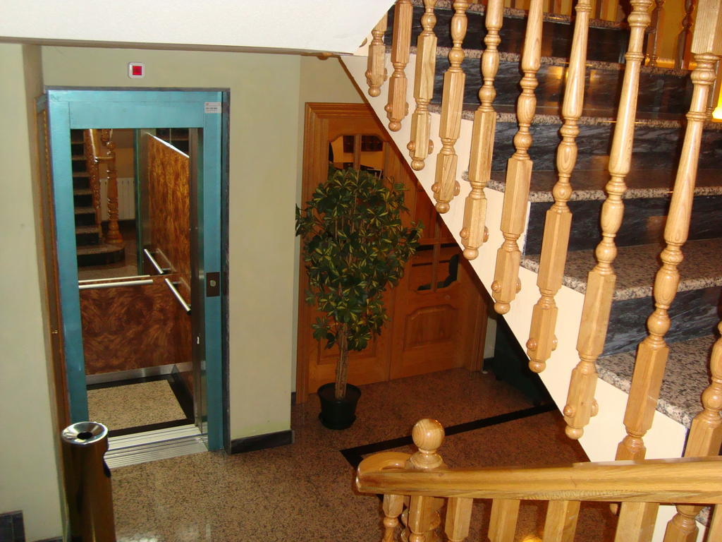 Hostal Universal Benavente Εξωτερικό φωτογραφία