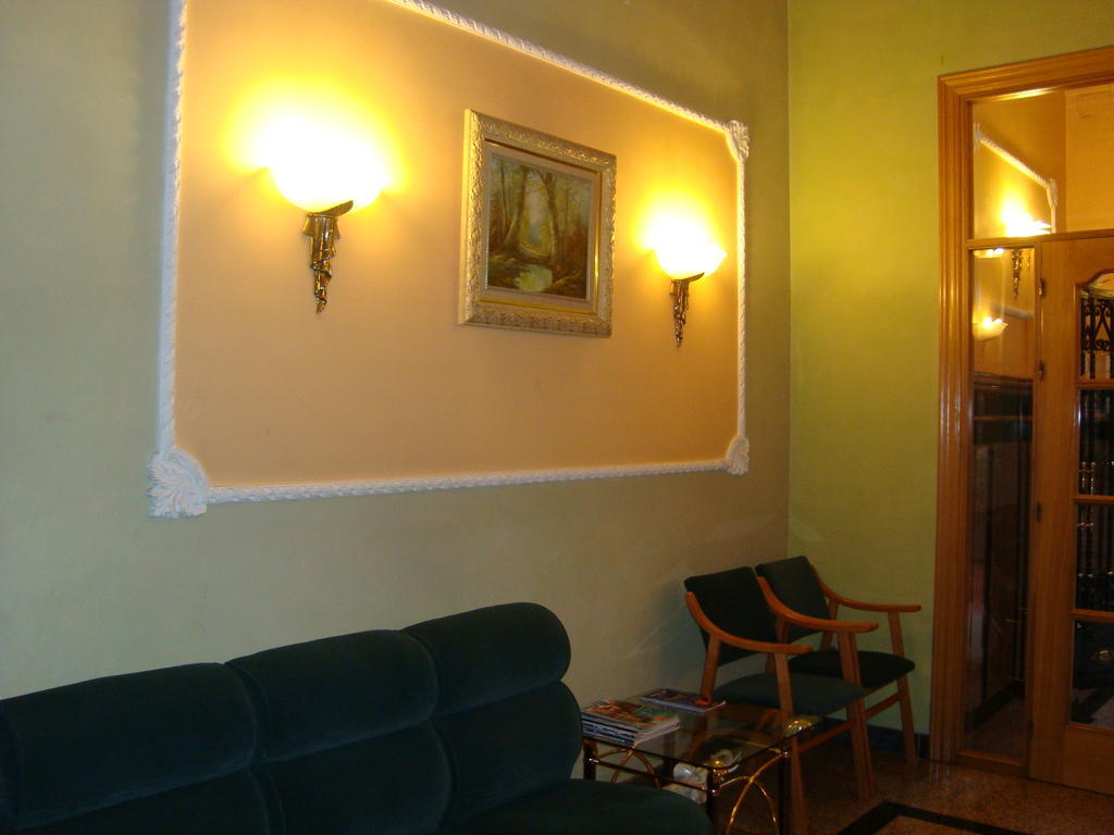 Hostal Universal Benavente Εξωτερικό φωτογραφία